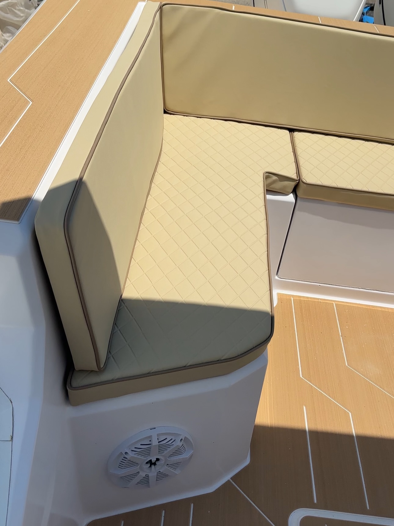 Premium Deck Layout